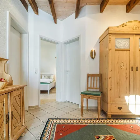 Alte Reihe 9 Haus Am Wind 6 *